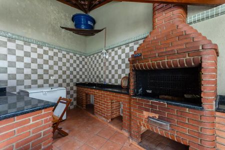 Apartamento para alugar com 130m², 3 quartos e 2 vagas Apartamento para alugar com 130m², 3 quartos e 2 vagasÁrea comum - Churrasqueira