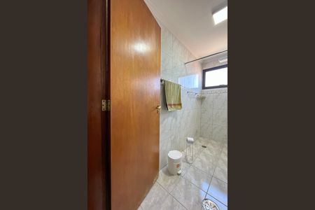 Apartamento para alugar com 130m², 3 quartos e 2 vagas Apartamento para alugar com 130m², 3 quartos e 2 vagasBanheiro Corredor