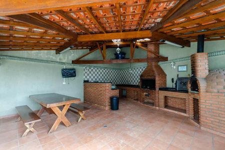 Apartamento para alugar com 130m², 3 quartos e 2 vagas Apartamento para alugar com 130m², 3 quartos e 2 vagasÁrea comum - Churrasqueira