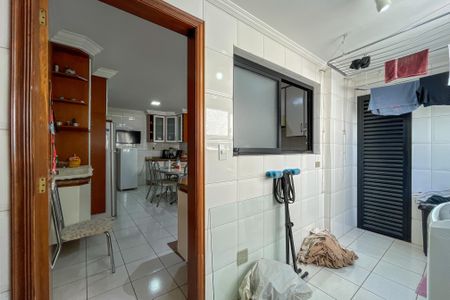 Apartamento para alugar com 130m², 3 quartos e 2 vagas Apartamento para alugar com 130m², 3 quartos e 2 vagasÁrea de Serviço