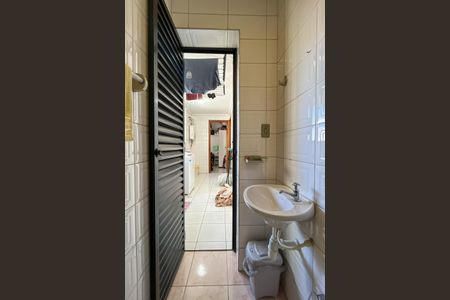 Apartamento para alugar com 130m², 3 quartos e 2 vagas Apartamento para alugar com 130m², 3 quartos e 2 vagasBanheiro de serviço