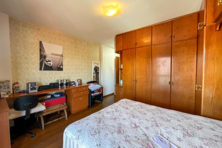 Apartamento para alugar com 130m², 3 quartos e 2 vagas Apartamento para alugar com 130m², 3 quartos e 2 vagasSuíte