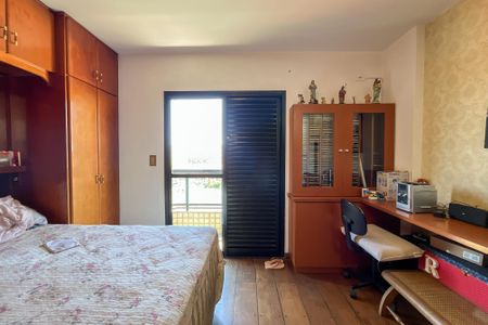 Apartamento para alugar com 130m², 3 quartos e 2 vagas Apartamento para alugar com 130m², 3 quartos e 2 vagasSuíte