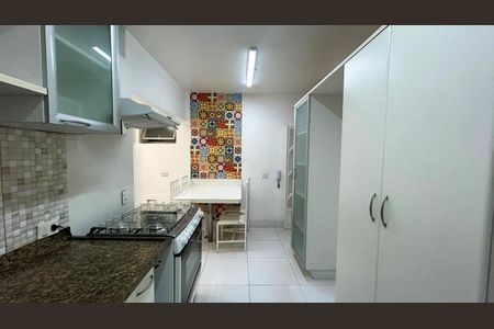 Apartamento à venda com 106m², 3 quartos e 2 vagasCozinha