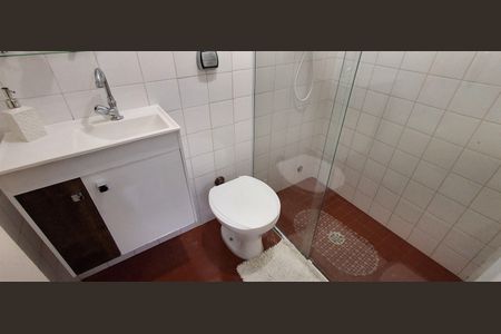 Casa à venda com 200m², 3 quartos e 2 vagas Casa à venda com 200m², 3 quartos e 2 vagasBanheiro Social 3