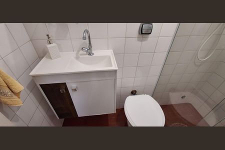 Casa à venda com 200m², 3 quartos e 2 vagas Casa à venda com 200m², 3 quartos e 2 vagasBanheiro Social 3