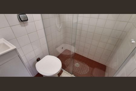 Casa à venda com 200m², 3 quartos e 2 vagas Casa à venda com 200m², 3 quartos e 2 vagasBanheiro Social 3