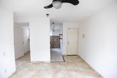 Sala de apartamento para alugar com 1 quarto, 40m² em Campo Grande, Rio de Janeiro