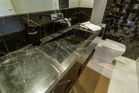 Lavabo de apartamento para alugar com 2 quartos, 100m² em Itaim Bibi, São Paulo