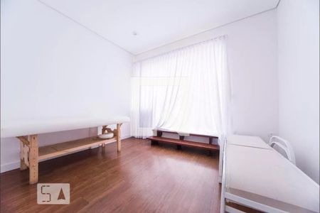 Apartamento para alugar com 100m², 2 quartos e 1 vaga Apartamento para alugar com 100m², 2 quartos e 1 vagaSpa