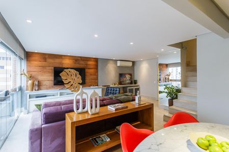 Apartamento para alugar com 100m², 2 quartos e 1 vaga Apartamento para alugar com 100m², 2 quartos e 1 vagaSala