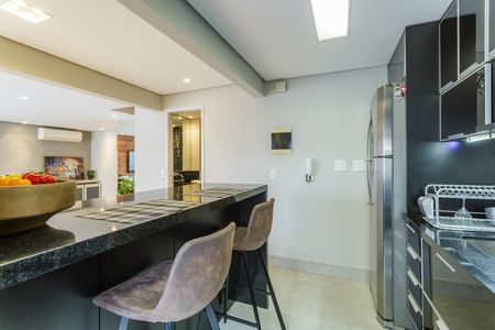 Apartamento para alugar com 100m², 2 quartos e 1 vaga Apartamento para alugar com 100m², 2 quartos e 1 vagaCozinha