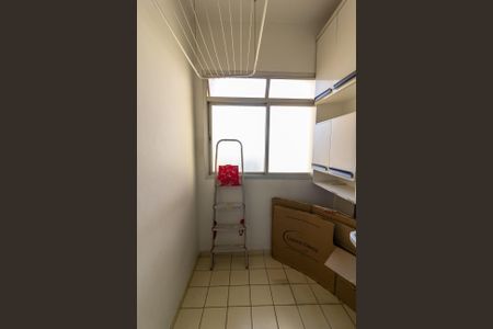 Apartamento à venda com 63m², 3 quartos e 1 vagaÁrea de Serviço