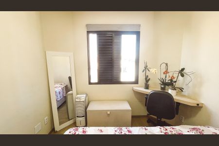 Apartamento à venda com 72m², 3 quartos e 1 vagaQuarto 2