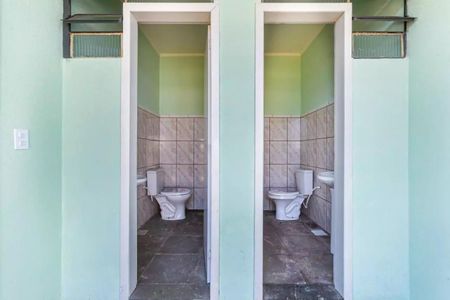 Casa para alugar com 80m², 2 quartos e 1 vaga Casa para alugar com 80m², 2 quartos e 1 vagaBanheiro da Área Externa