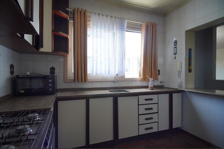 Apartamento para alugar com 208m², 3 quartos e 1 vagaCozinha