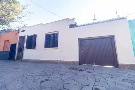 Casa para alugar com 90m², 2 quartos e 3 vagasFachada