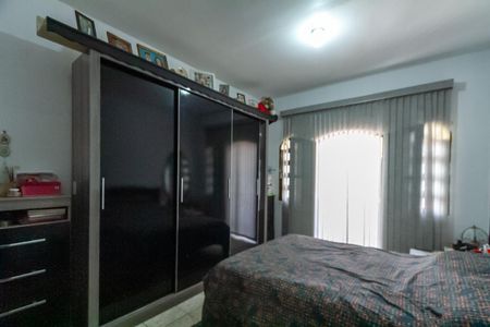 Casa à venda com 129m², 3 quartos e 2 vagas Casa à venda com 129m², 3 quartos e 2 vagasSuíte