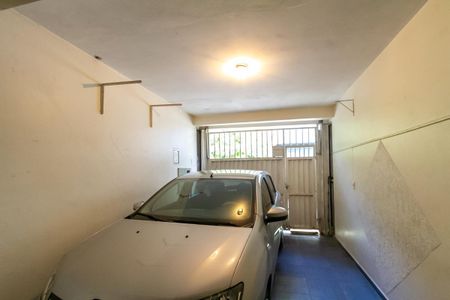 Casa à venda com 129m², 3 quartos e 2 vagas Casa à venda com 129m², 3 quartos e 2 vagasGaragem