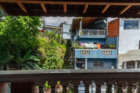 Casa à venda com 129m², 3 quartos e 2 vagas Casa à venda com 129m², 3 quartos e 2 vagasVista do Quarto 2