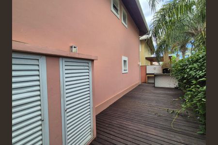 Casa de condomínio à venda com 122m², 4 quartos e 2 vagasÁrea externa 