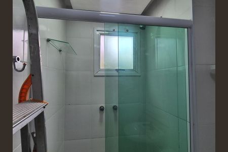 Casa de condomínio à venda com 122m², 4 quartos e 2 vagasBanheiro 2