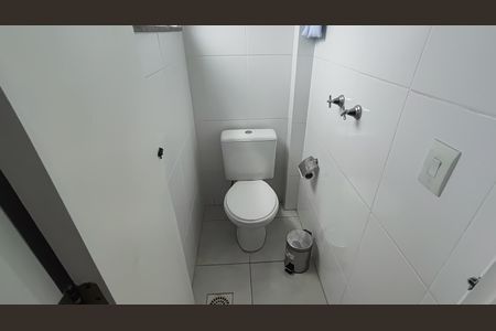 Apartamento à venda com 107m², 3 quartos e 3 vagas Apartamento à venda com 107m², 3 quartos e 3 vagasBanheiro de Serviço