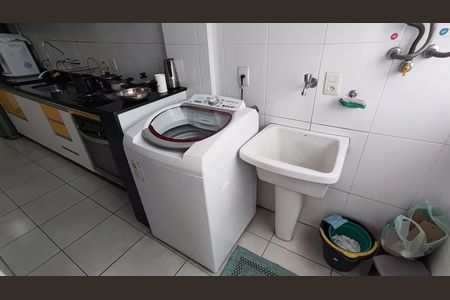 Apartamento à venda com 107m², 3 quartos e 3 vagas Apartamento à venda com 107m², 3 quartos e 3 vagasÁrea de Serviço