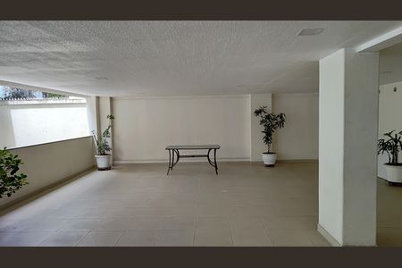 Apartamento à venda com 107m², 3 quartos e 3 vagas Apartamento à venda com 107m², 3 quartos e 3 vagasÁrea comum - Salão de festas