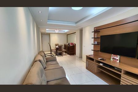 Apartamento à venda com 107m², 3 quartos e 3 vagas Apartamento à venda com 107m², 3 quartos e 3 vagasSala