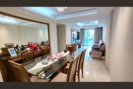 Apartamento à venda com 107m², 3 quartos e 3 vagas Apartamento à venda com 107m², 3 quartos e 3 vagasSala