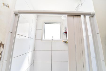 Apartamento à venda com 47m², 2 quartos e 1 vaga Apartamento à venda com 47m², 2 quartos e 1 vagaBanheiro
