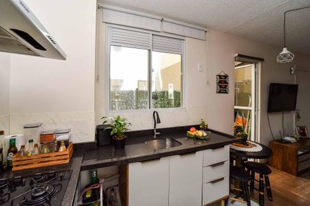 Apartamento à venda com 47m², 2 quartos e 1 vaga Apartamento à venda com 47m², 2 quartos e 1 vagaCozinha e Área de Serviço