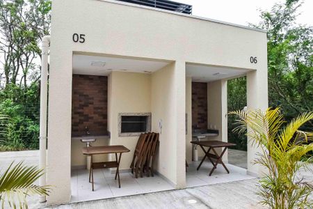 Apartamento à venda com 47m², 2 quartos e 1 vaga Apartamento à venda com 47m², 2 quartos e 1 vagaÁrea comum - Churrasqueira