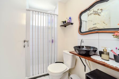 Apartamento à venda com 47m², 2 quartos e 1 vaga Apartamento à venda com 47m², 2 quartos e 1 vagaBanheiro