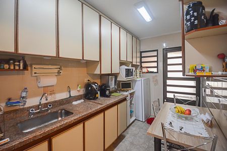 Casa à venda com 196m², 4 quartos e 3 vagasCozinha