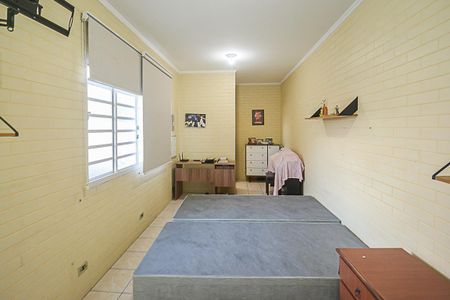 Casa à venda com 196m², 4 quartos e 3 vagasQuarto 2 - Suíte