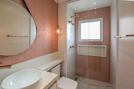 Apartamento à venda com 94m², 2 quartos e 2 vagasBanheiro da Suíte