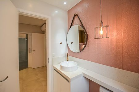 Apartamento à venda com 94m², 2 quartos e 2 vagasBanheiro da Suíte