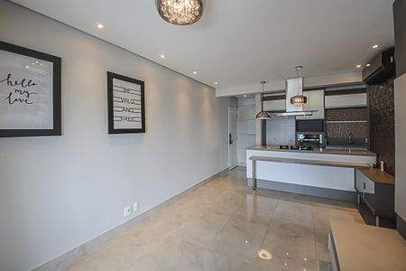 Apartamento à venda com 94m², 2 quartos e 2 vagasSala