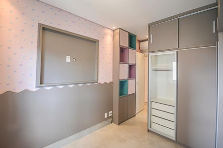 Apartamento à venda com 94m², 2 quartos e 2 vagasQuarto 2 - Suíte