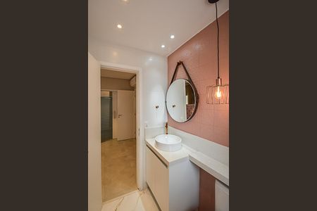 Apartamento à venda com 94m², 2 quartos e 2 vagasBanheiro da Suíte