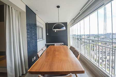 Apartamento à venda com 94m², 2 quartos e 2 vagasVaranda gourmet