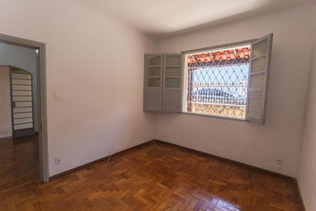 Quarto 1 de casa à venda com 5 quartos, 300m² em Sagrada Família, Belo Horizonte