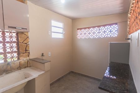 Casa à venda com 300m², 5 quartos e 1 vagaÁrea de Serviço