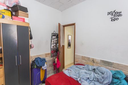 Casa à venda com 300m², 5 quartos e 1 vagaQuarto da Casa de Fundos 2