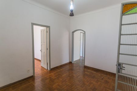 Sala de casa à venda com 5 quartos, 300m² em Sagrada Família, Belo Horizonte