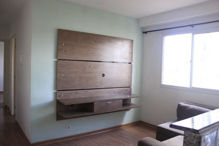 Sala de apartamento para alugar com 2 quartos, 43m² em Jardim Cocaia, Guarulhos