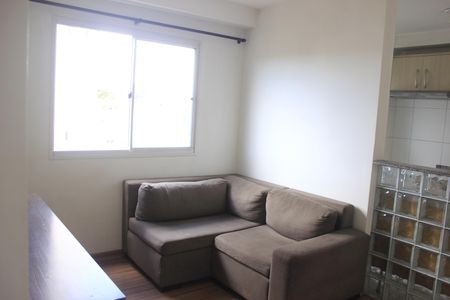 Sala de apartamento para alugar com 2 quartos, 43m² em Jardim Cocaia, Guarulhos