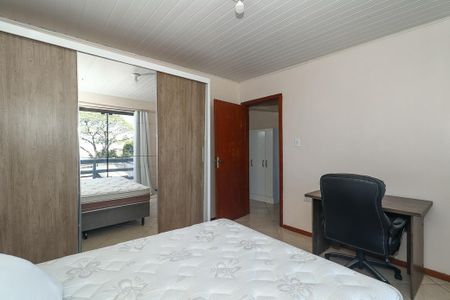 Quarto de casa para alugar com 2 quartos, 84m² em Petrópolis, Porto Alegre